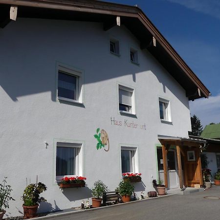ברכטסגאדן Ferienwohnungen Haus Kunterbunt מראה חיצוני תמונה